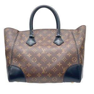 Louis Vuitton Phenix MM with strap